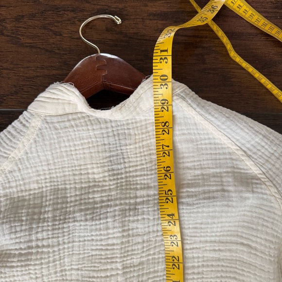 Urban Daizy Gauze Oversized Lightweight Beach Coverup Button up shirt Cream Sz L - Picture 9 of 10